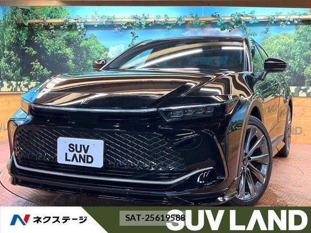 Toyota Crown Crossover 2023-03 7250243-0