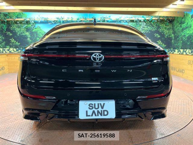 Toyota Crown Crossover 2023-03 7250243-16