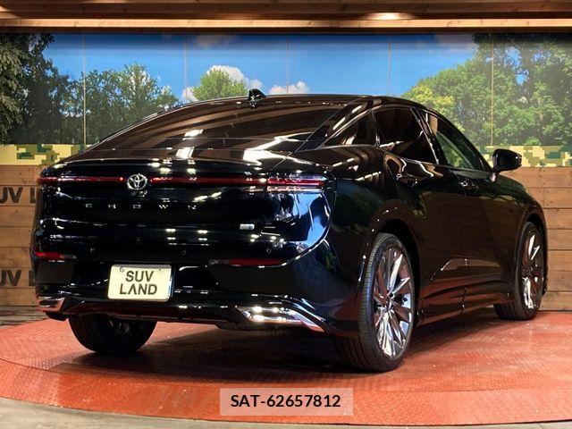 Toyota Crown Crossover 2023-01 7250248-15