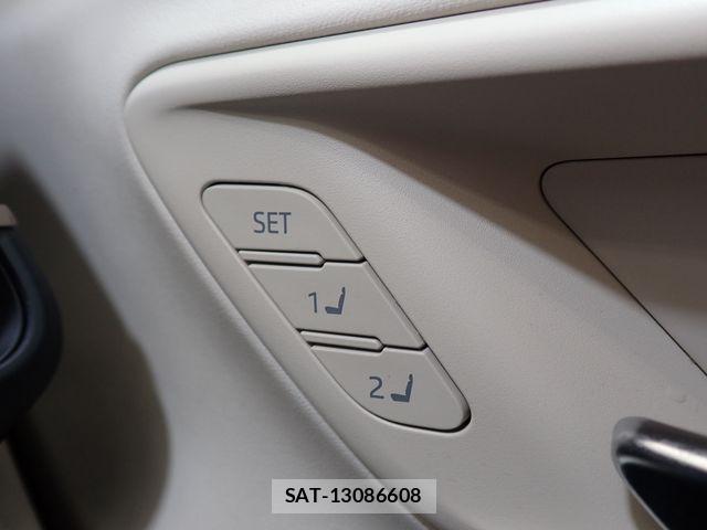 Toyota Crown Crossover 2023-08 7271732-19