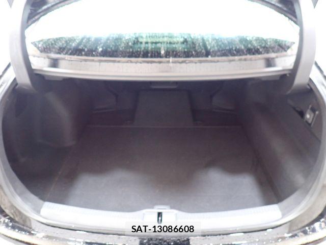 Toyota Crown Crossover 2023-08 7271732-25