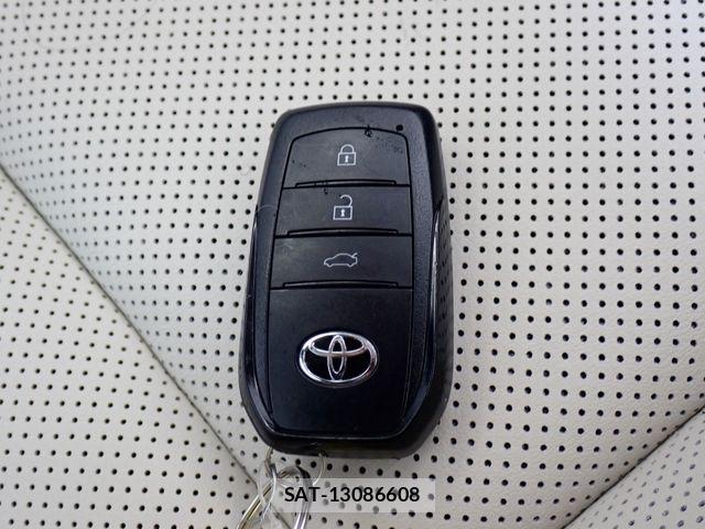 Toyota Crown Crossover 2023-08 7271732-28
