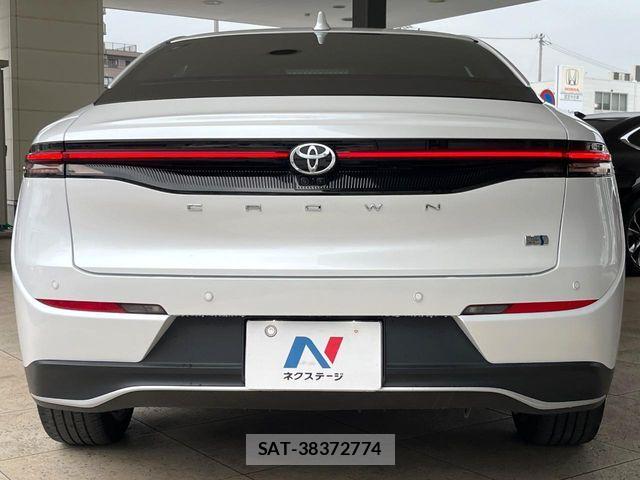 Toyota Crown Crossover 2023-08 7271733-16