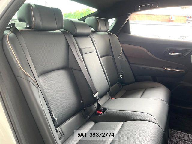 Toyota Crown Crossover 2023-08 7271733-5