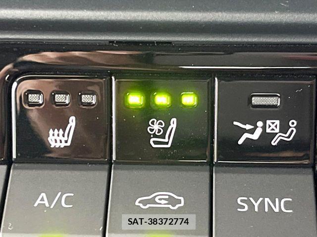 Toyota Crown Crossover 2023-08 7271733-6