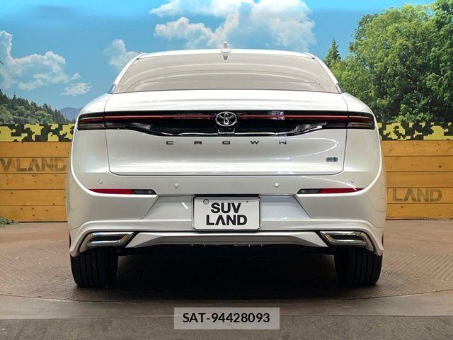 Toyota Crown Crossover 2022-12 7271731-15