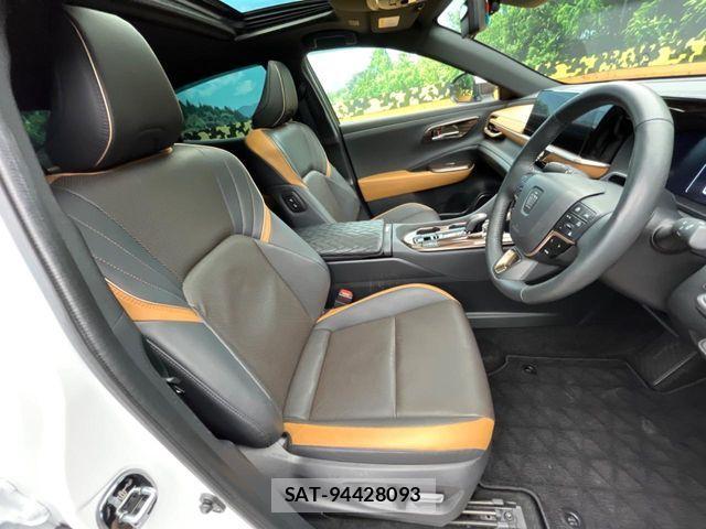 Toyota Crown Crossover 2022-12 7271731-8