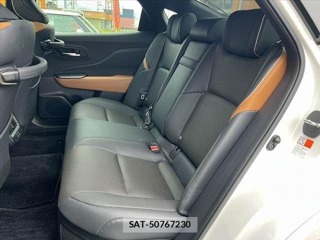 Toyota Crown Crossover 2022-10 7271735-18