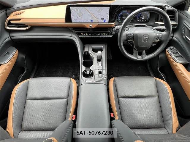 Toyota Crown Crossover 2022-10 7271735-1