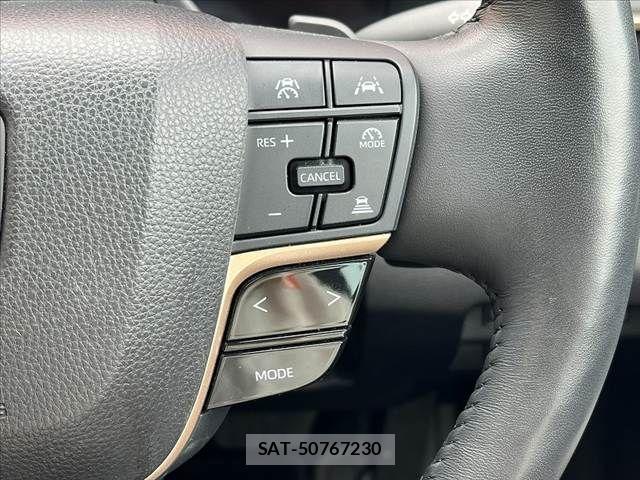 Toyota Crown Crossover 2022-10 7271735-25