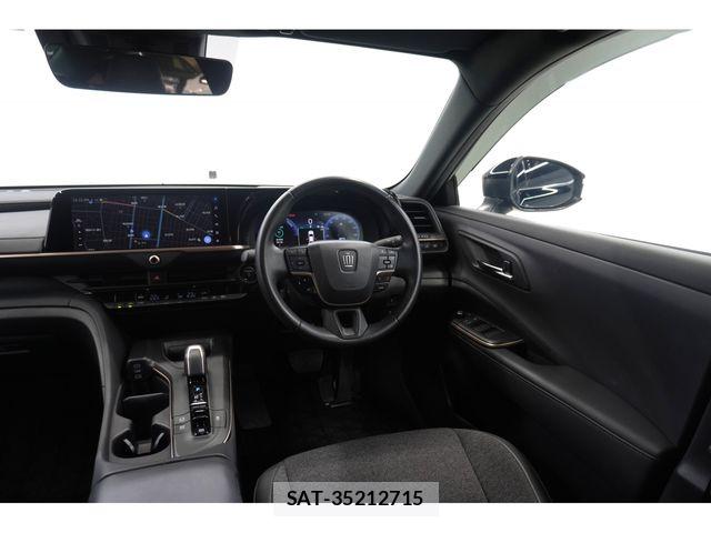 Toyota Crown Crossover 2023-04 7271734-10