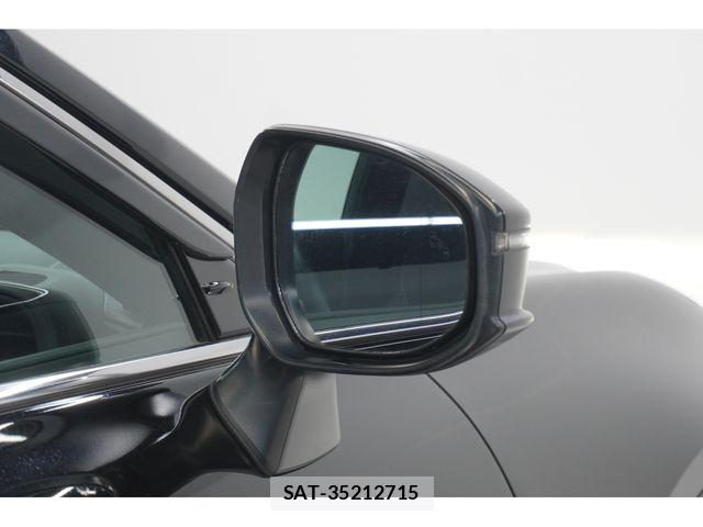 Toyota Crown Crossover 2023-04 7271734-21