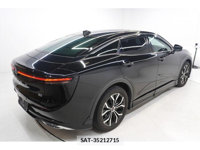 Toyota Crown Crossover 2023-04 7271734-27