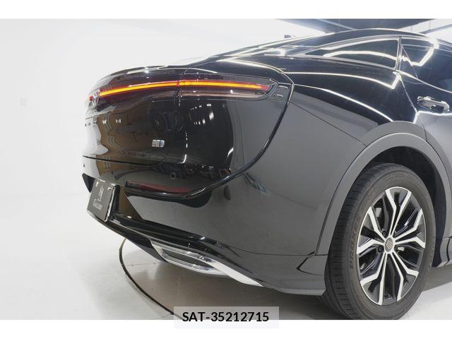 Toyota Crown Crossover 2023-04 7271734-28