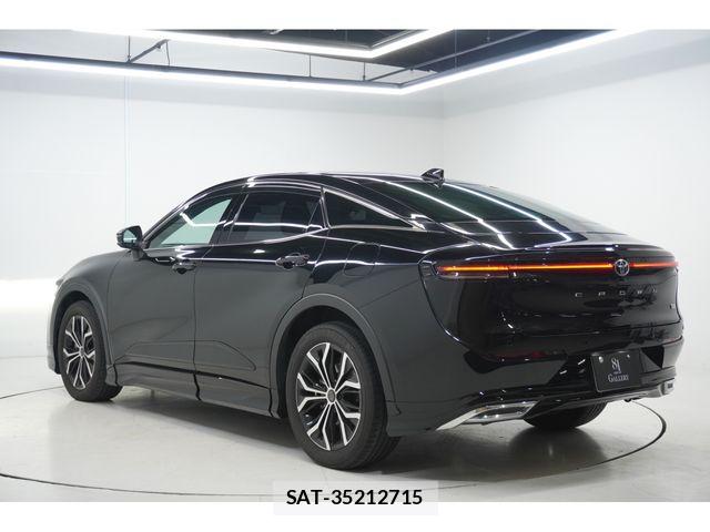 Toyota Crown Crossover 2023-04 7271734-6