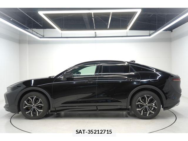 Toyota Crown Crossover 2023-04 7271734-7