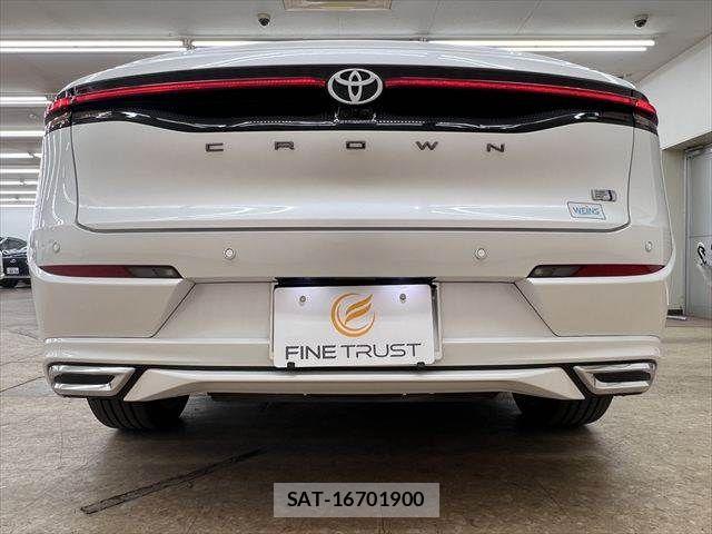 Toyota Crown Crossover 2022-12 7326355-16