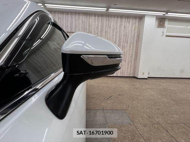 Toyota Crown Crossover 2022-12 7326355-22