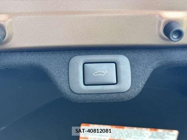 Toyota Crown Crossover 2023-10 7326356-10