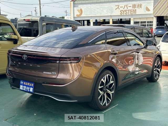 Toyota Crown Crossover 2023-10 7326356-11