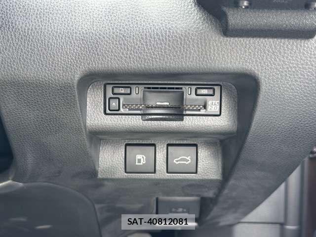 Toyota Crown Crossover 2023-10 7326356-15