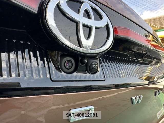 Toyota Crown Crossover 2023-10 7326356-8