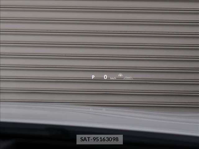 Toyota Crown Crossover 2023-09 7326348-10