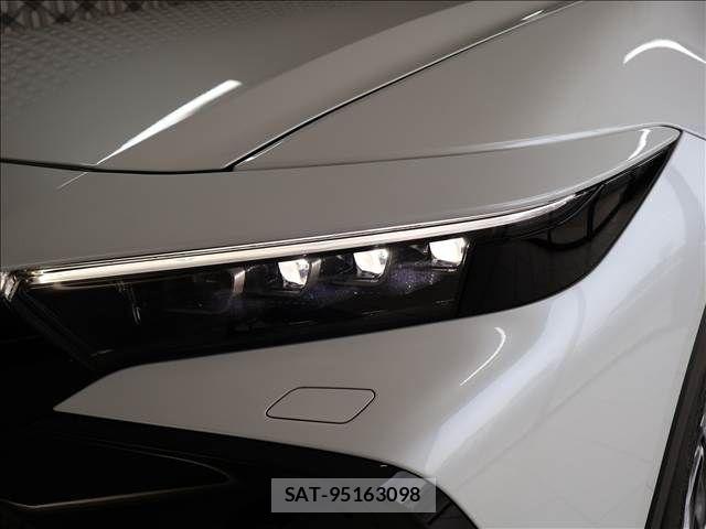 Toyota Crown Crossover 2023-09 7326348-14
