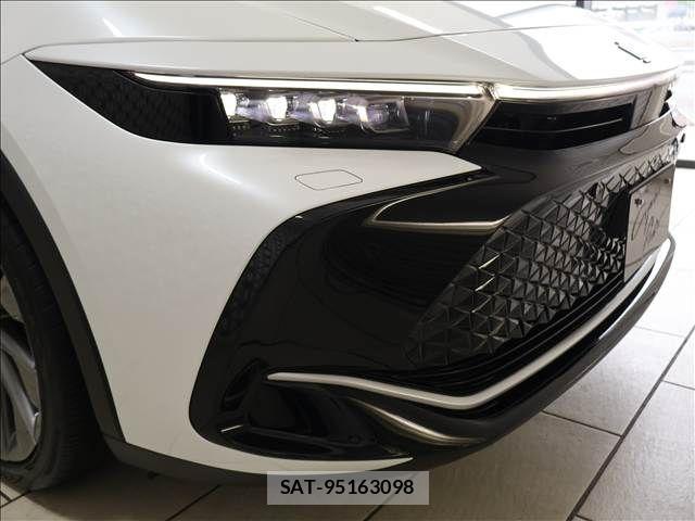 Toyota Crown Crossover 2023-09 7326348-15