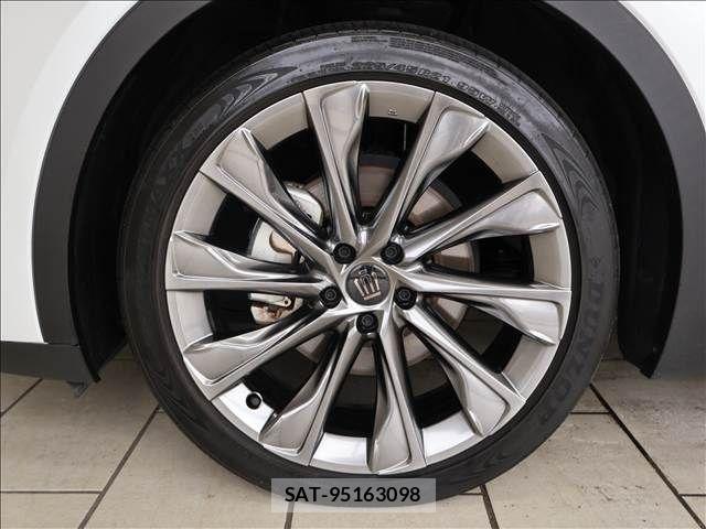 Toyota Crown Crossover 2023-09 7326348-16