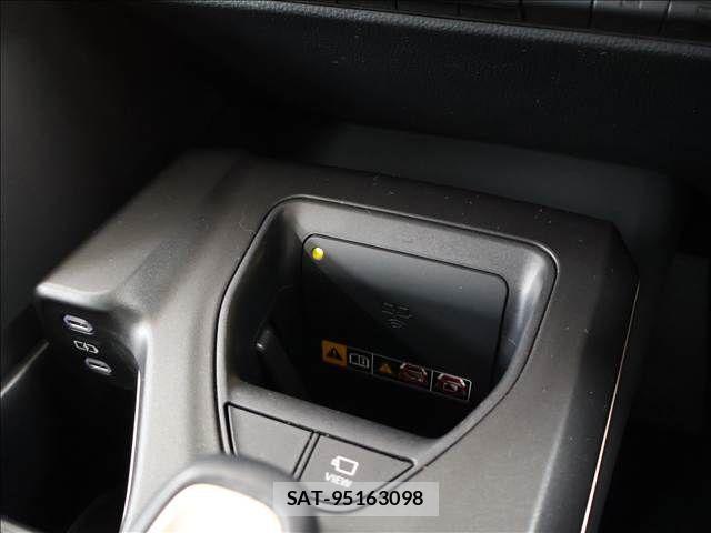 Toyota Crown Crossover 2023-09 7326348-6