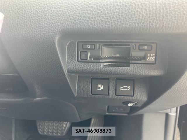 Toyota Crown Crossover 2023-06 7326358-18