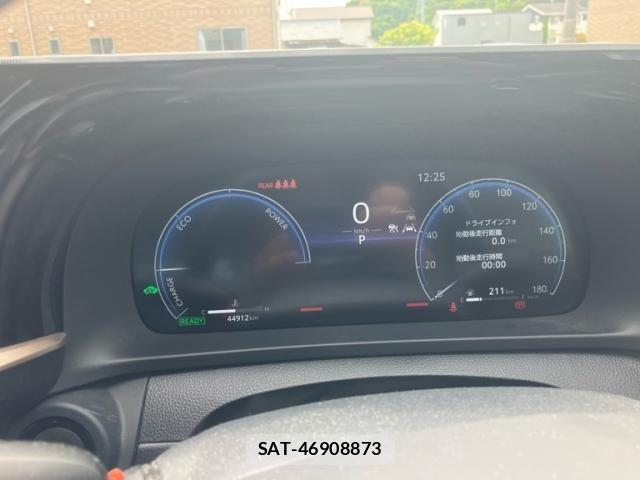 Toyota Crown Crossover 2023-06 7326358-24