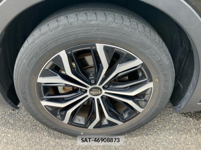 Toyota Crown Crossover 2023-06 7326358-8
