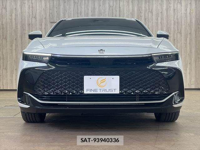 Toyota Crown Crossover 2023-03 7326359-12