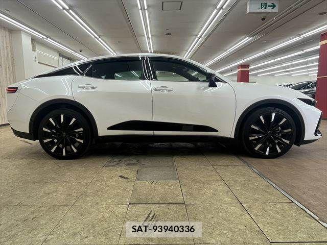 Toyota Crown Crossover 2023-03 7326359-14