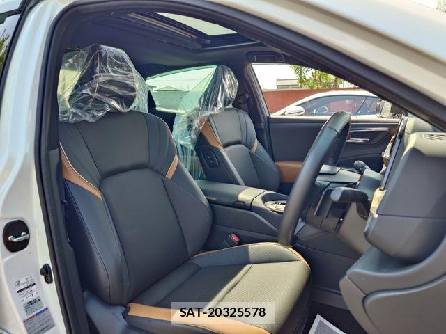 Toyota Crown Crossover 2023-07 7357253-11