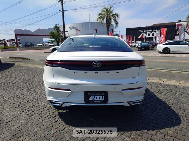 Toyota Crown Crossover 2023-07 7357253-6