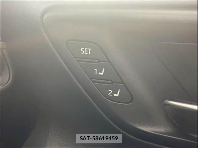 Toyota Crown Crossover 2022-12 7357256-9