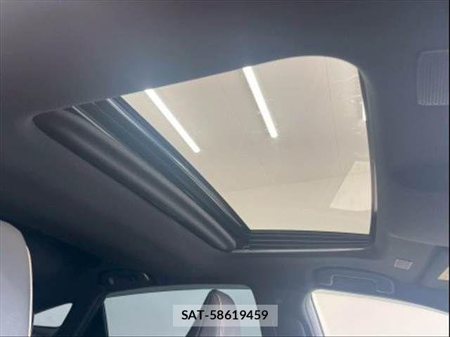 Toyota Crown Crossover 2022-12 7357256-4