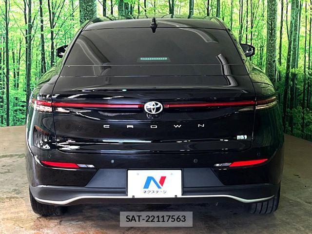 Toyota Crown Crossover 2023-10 7357263-9