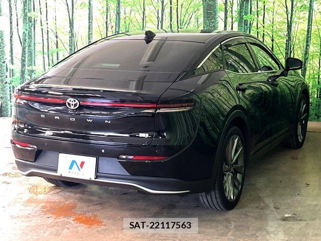 Toyota Crown Crossover 2023-10 7357263-11