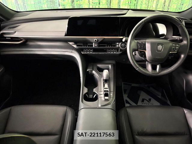 Toyota Crown Crossover 2023-10 7357263-1