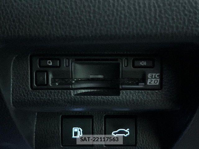 Toyota Crown Crossover 2023-10 7357263-7