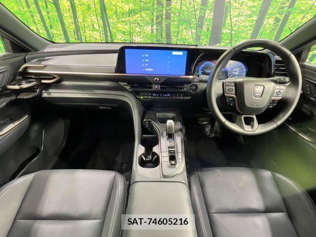 Toyota Crown Crossover 2023-08 7357260-1
