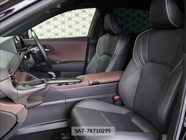 Toyota Crown Crossover 2023-06 7357262-12
