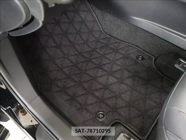 Toyota Crown Crossover 2023-06 7357262-13