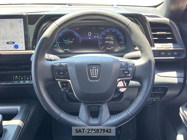 Toyota Crown Crossover 2023-08 7357261-11