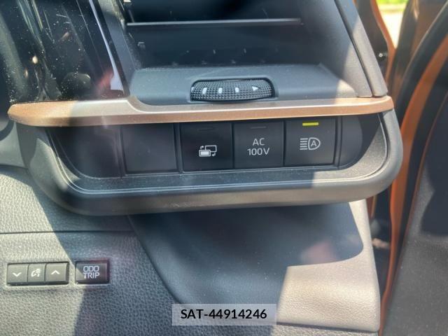 Toyota Crown Crossover 2023-06 7357264-15