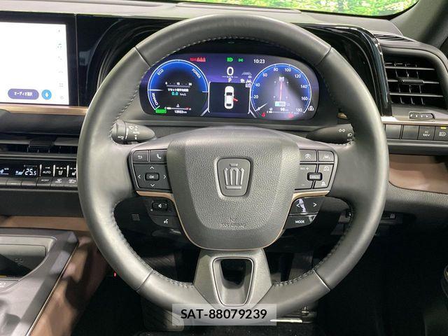 Toyota Crown Crossover 2023-07 7357259-10